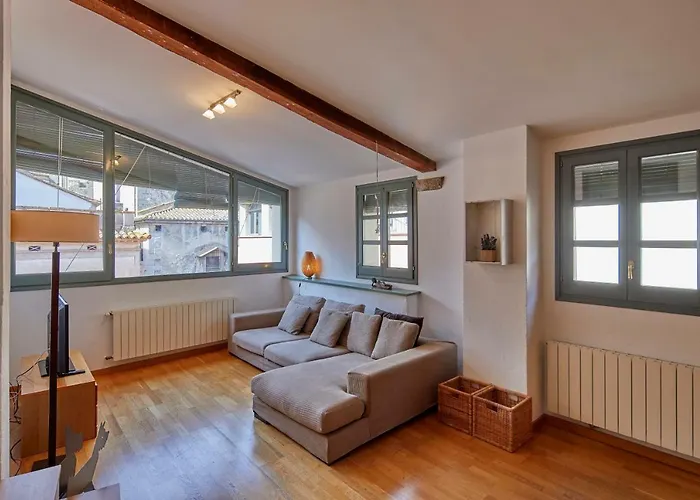 Francesc Samso, شقة خيرونا